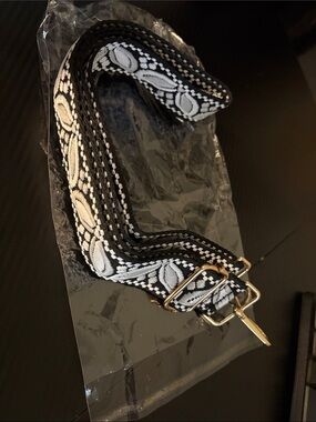 Woven Black & White Floral Strap with Gold Hardware